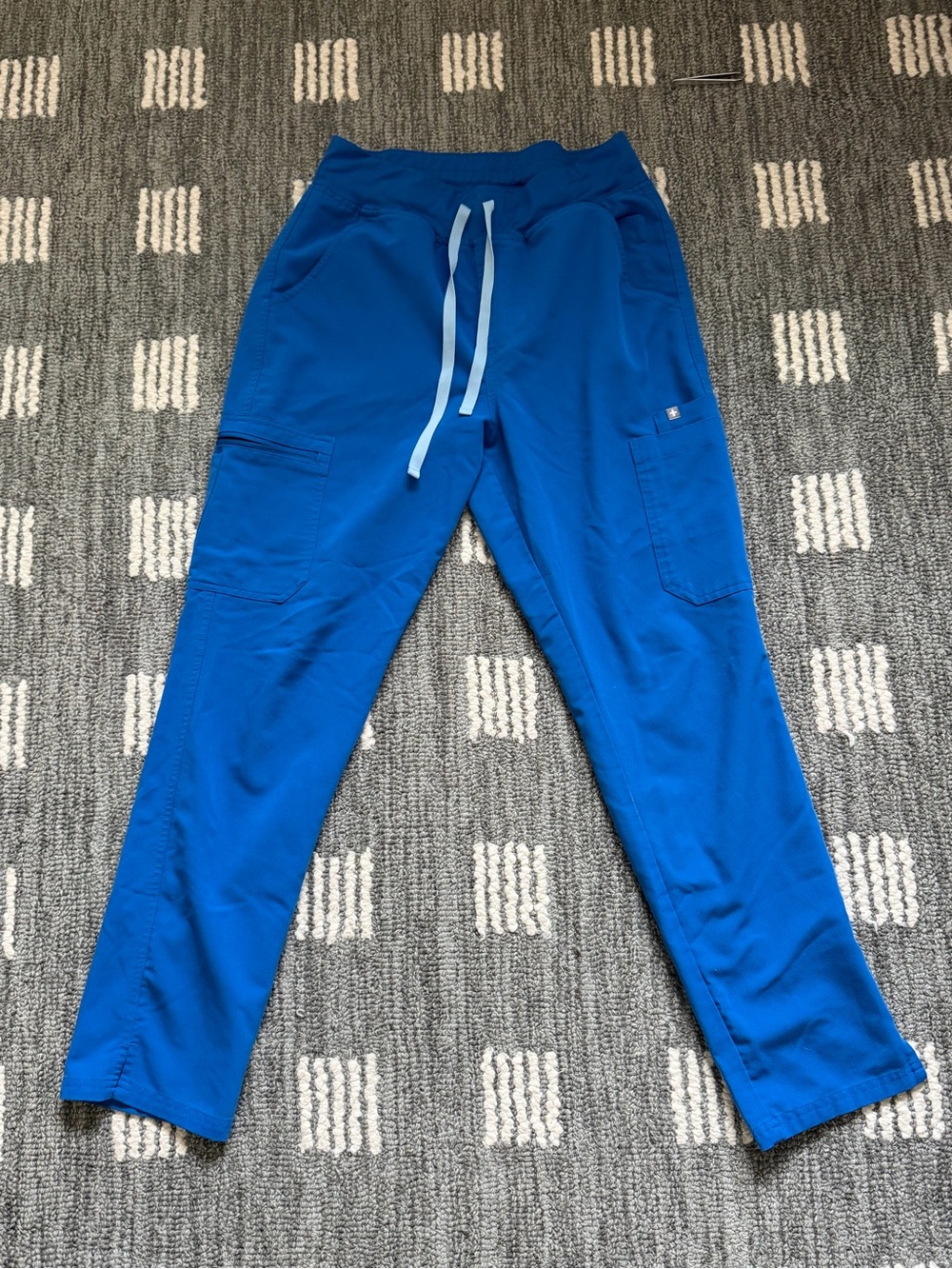 Women’s FIGS cargo scrubs